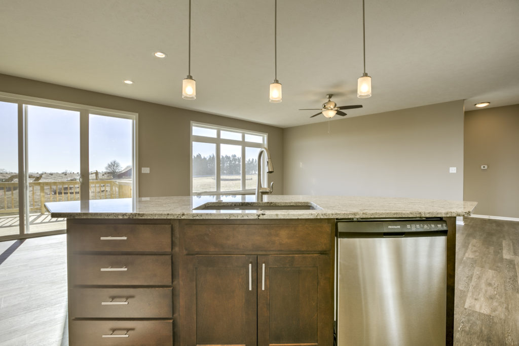 277820_13 Don Johnson Homes